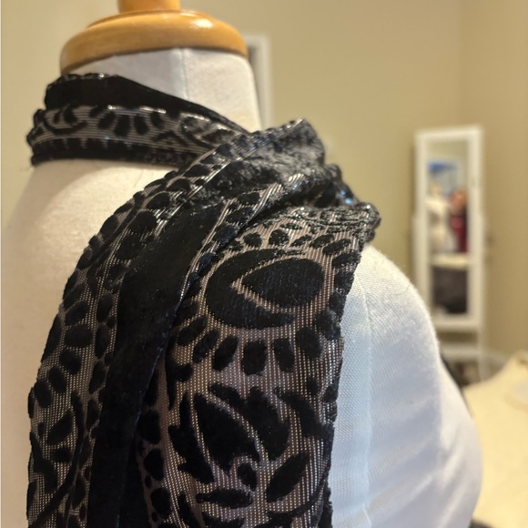 Black and Gray velvet and sheer  Scarf - Picture 6 of 10